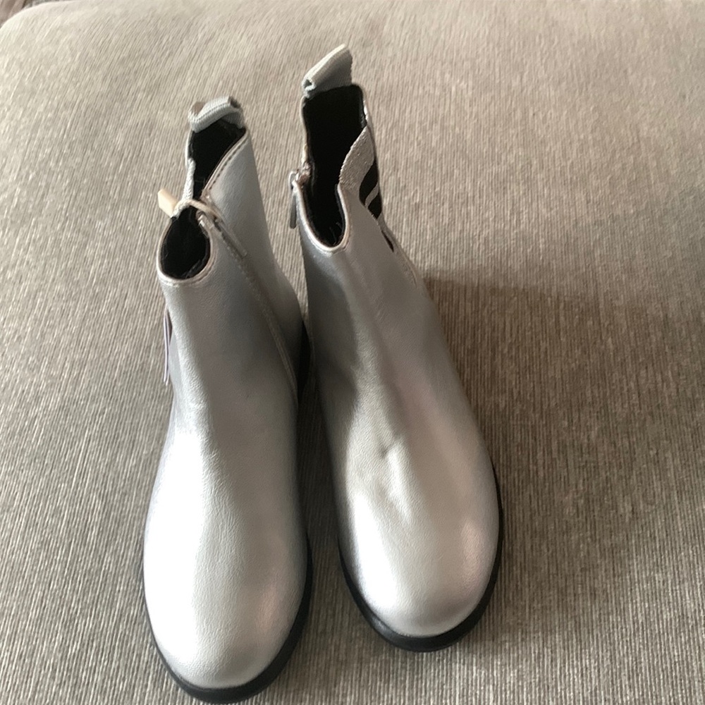 New Zara Girls Silver Ankle Boots Size 9.5
